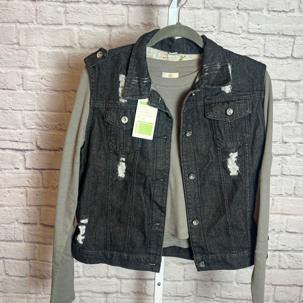 New Collection Women's XL Black Denim Vest and Gray Crop Top Bundle Grunge
